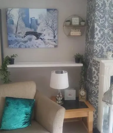 4 Bed Detached House In